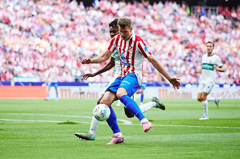 أتلتيكو مدريد يفشل في تجاوز إلتشي ويواصل التعثر بالدوري الإسباني