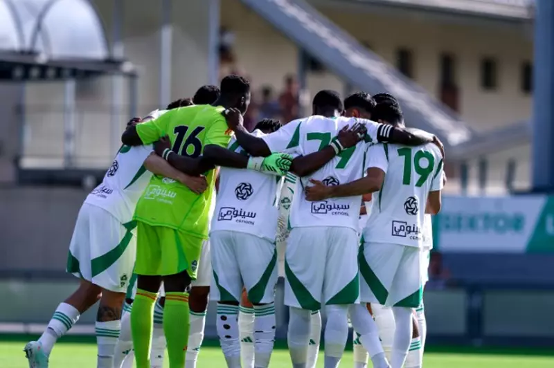 الأهلي السعودي يواجه الرياض وديًا تحضيرًا للموسم الجديد