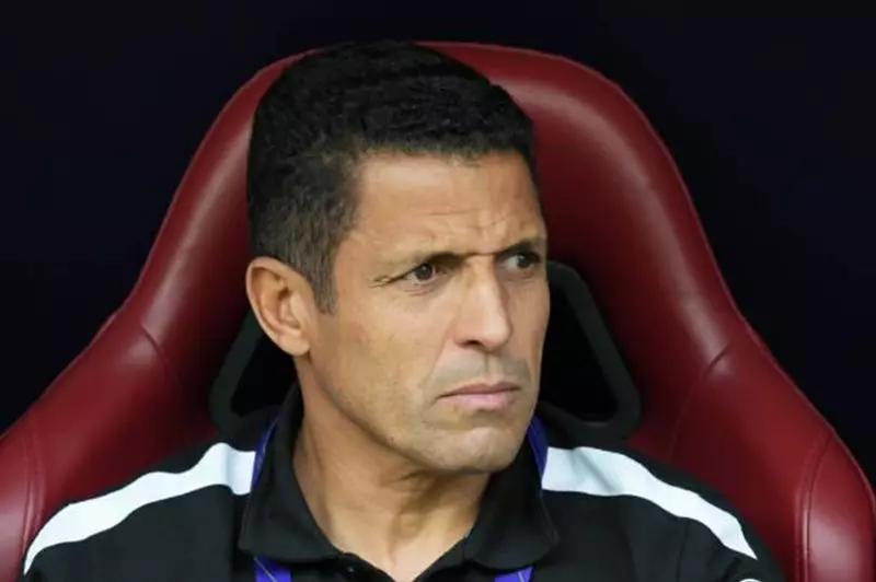 تداعيات الانفصال: الجزيرة الإماراتي ينهى عقده مع عموتة بعد المباراة الأولى