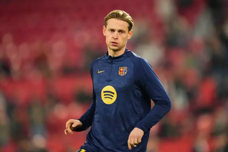 دي يونج يتفق على تقليص راتبه لدعم برشلونة في أزمته المالية