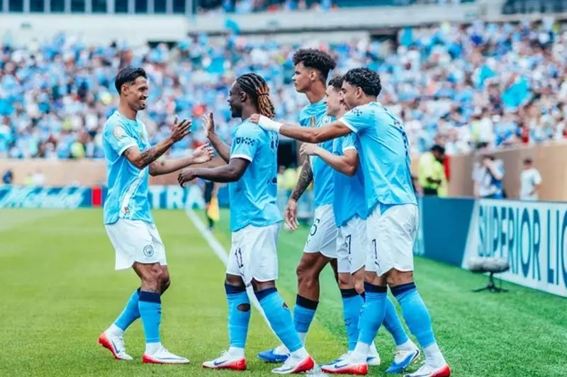 صباح رياضي مفعم بالتحديات: مانشستر سيتي تحت الضغط وقلق في ميلان