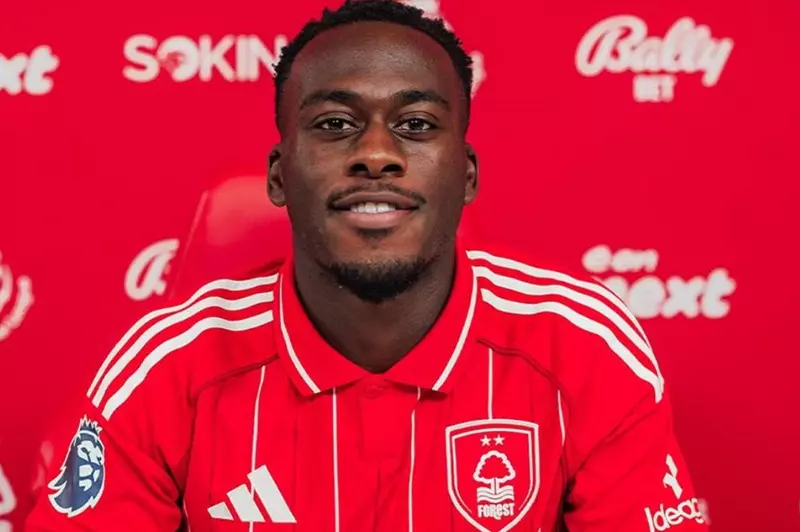 صفقة انتقال مثيرة: نوتينجهام فورست يضم أرنود كاليمويندو من رين