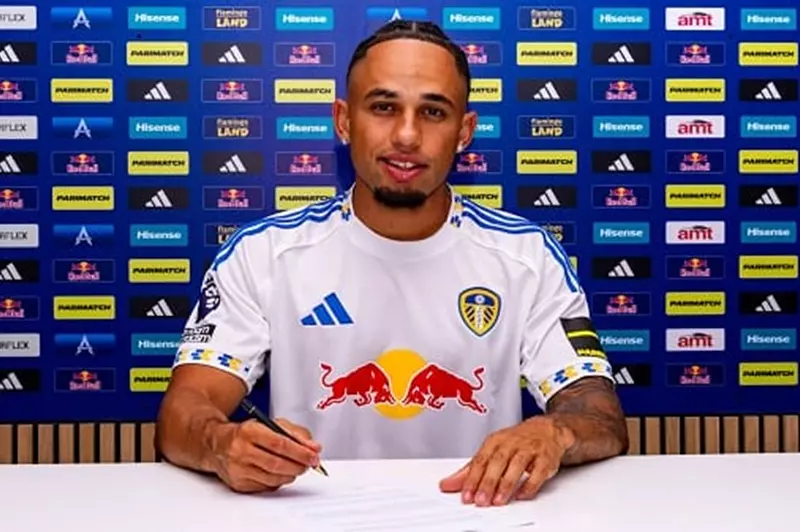 ليدز يونايتد يوقع مع أوكافور لتعزيز صفوفه قادماً من ميلان