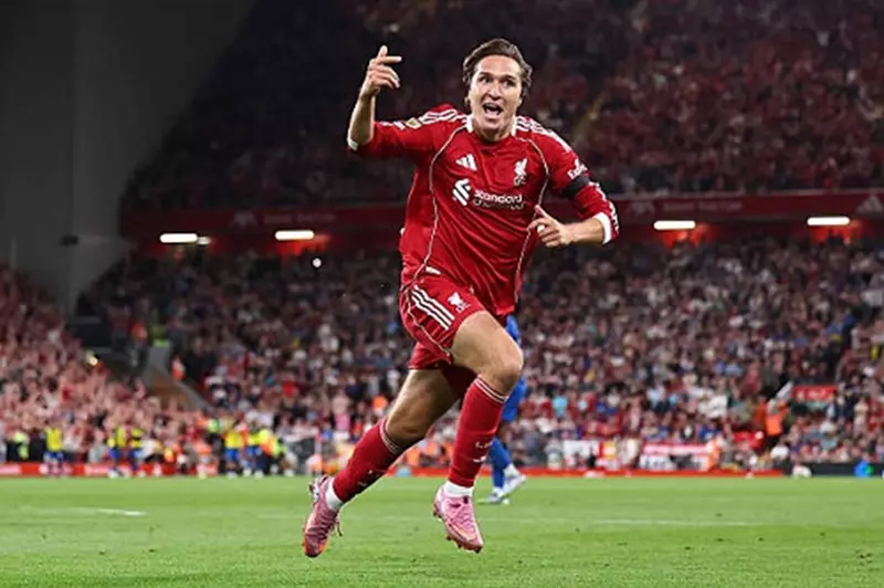 ميلان يعزز جهوده للتوقيع مع كييزا بعد نجاحه مع ليفربول